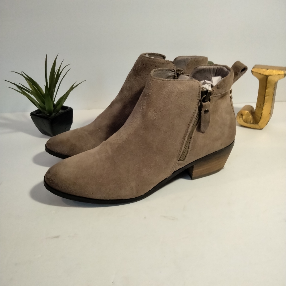 🍁VINCE CAMUTO🧤